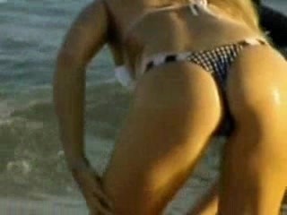 Hot Girl Sabrina Goes To The Beach 2